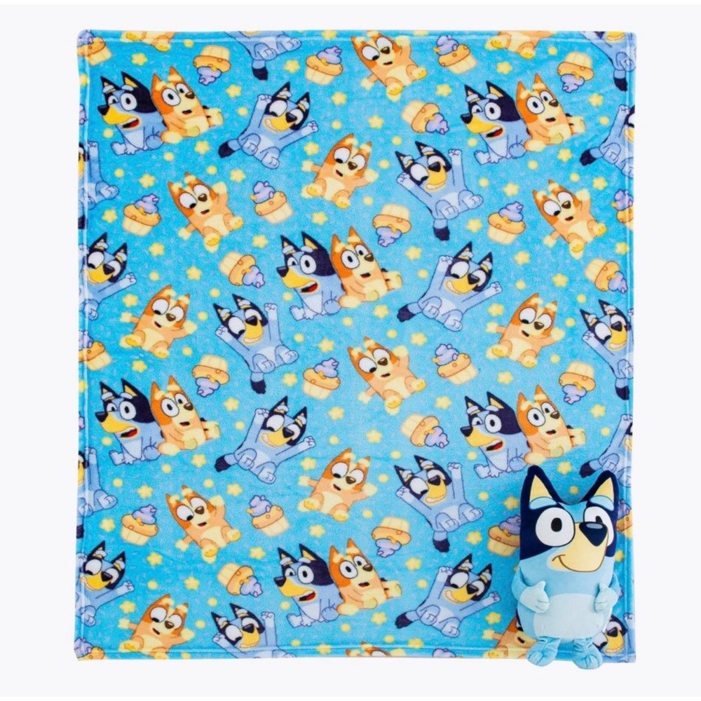 Bluey Character Cloud Pillow and Throw Set Kids Blue Fleece Blanket 40x50 NEW - Picture 4 of 5